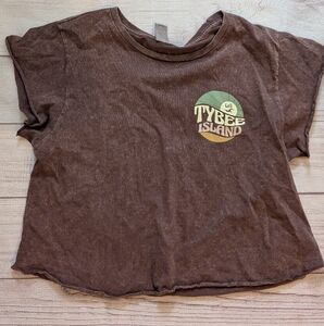 NWOT day break Tybee Island Beachy cropped T-shirt  size large